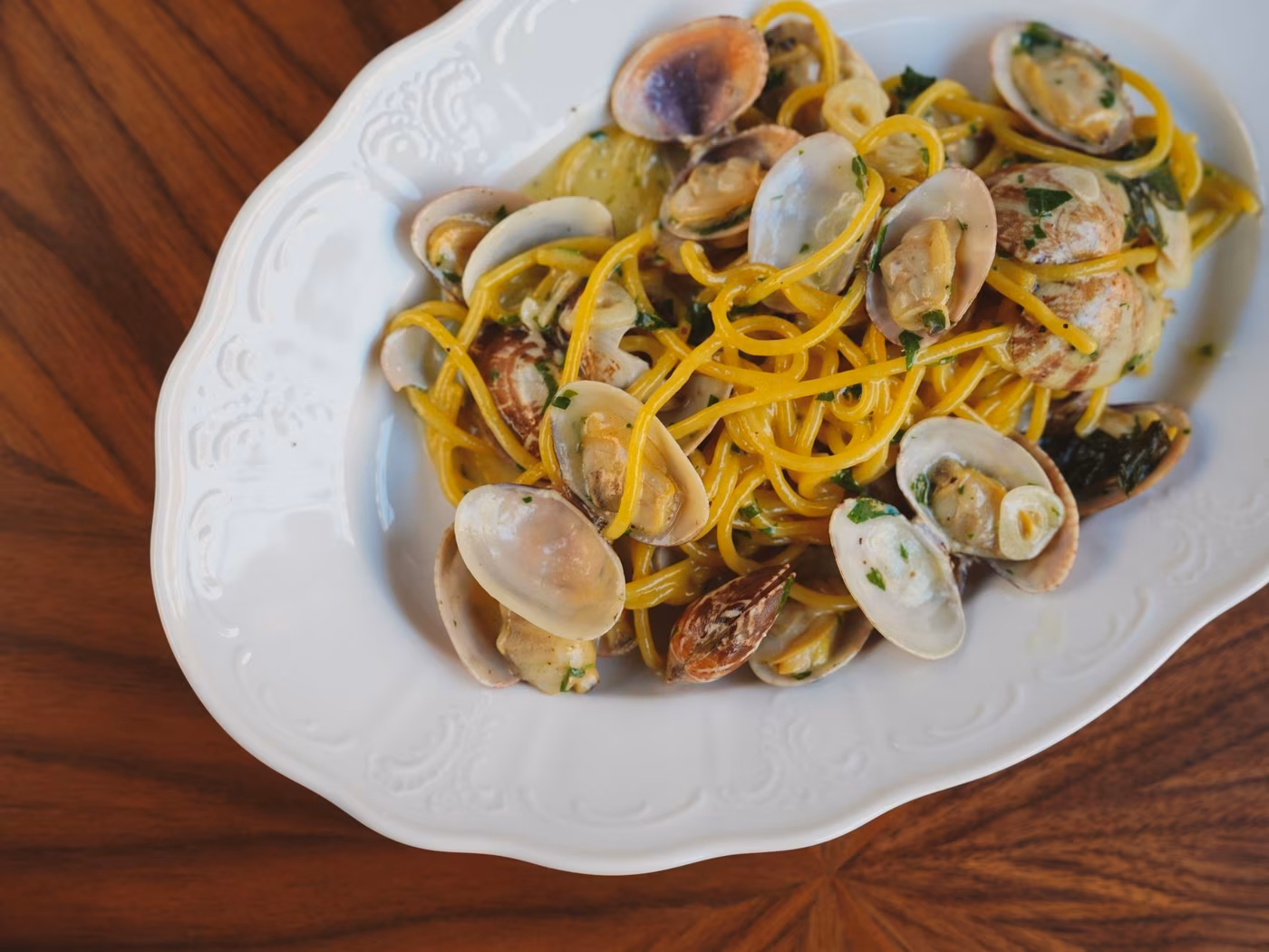 Gli spaghetti alle vongole: come si fanno davvero