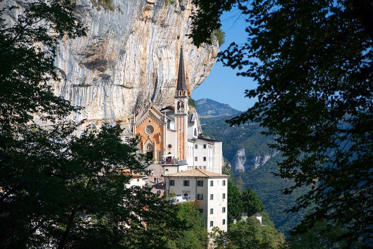 Il Santuario di Montevergine e la funicolare: la visita completa