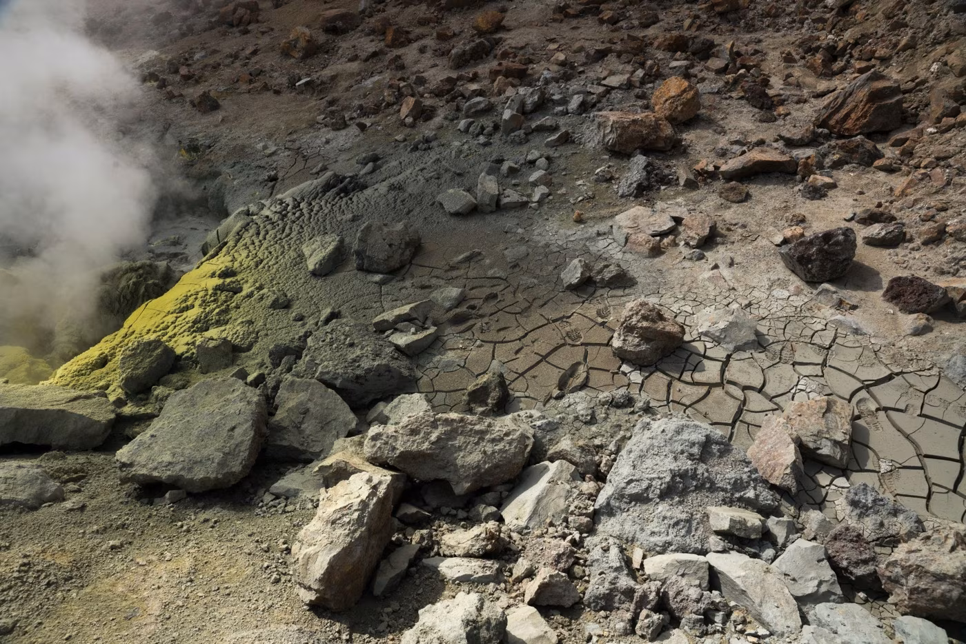Le fumarole dei Maronti: cuocere il cibo sotto la sabbia