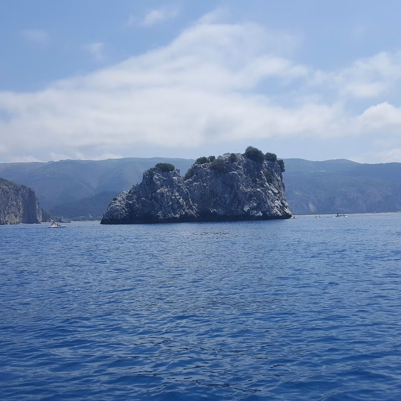 Palinuro: giro delle grotte in barca
